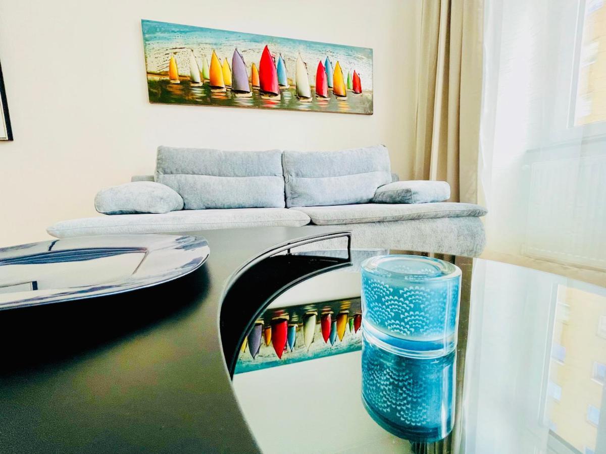 Colorful & Quiet Apartment In Beautiful Viennese Building Zewnętrze zdjęcie
