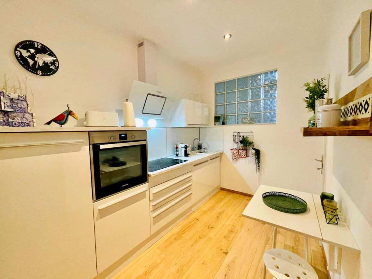 Colorful & Quiet Apartment In Beautiful Viennese Building Zewnętrze zdjęcie