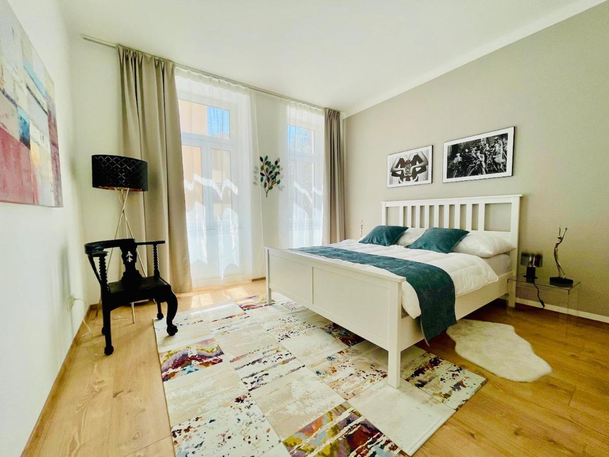 Colorful & Quiet Apartment In Beautiful Viennese Building Zewnętrze zdjęcie