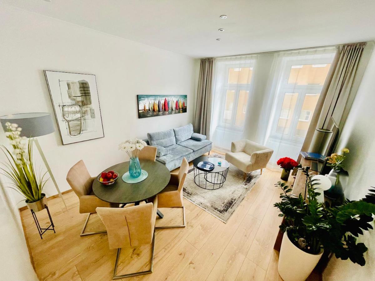 Colorful & Quiet Apartment In Beautiful Viennese Building Zewnętrze zdjęcie